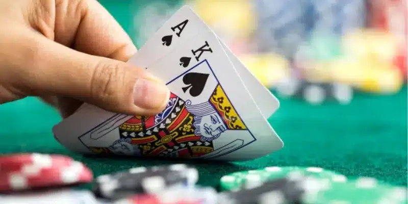 Mẹo đánh bài Liêng hiệu quả - Cách tối ưu chiến thuật chơi 2 Nắm bắt quy tắc và luật chơi bài liêng